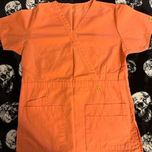 🍊Cute tangerine orange color scrub SET with LOTS of Pockets❣️